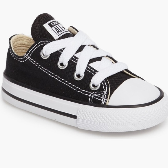Converse black low top sneaker size 7 toddler - Picture 5 of 5